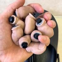 Encantos De Dedo Divertidos Para Zapatos DIY Mini 3D Estereoscópico Accesorios Únicos Para Crocs Decoración De Zapatos Para Mujeres Y Hombres - details 6