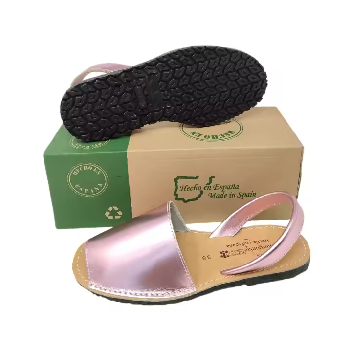 Eva Zorteon- Menorquinas de piel con acabado metalizado, Marca D´ Estiu . - 1