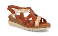 Sandalias Mujer de Piel con Cuña Confort y Detalle de Textura | Digo Digo 32211 Disfruta del verano con el equilibrio perfecto entre estilo moderno y bienestar absoluto. Estas sandalias de la firma española Digo Digo han sido diseñadas para la mujer que - details 4