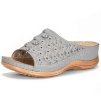 SP Sandalias de mujer de gran tamaño, sandalias de Playa de Fondo Grueso con Tacón de cuña para Exterior informales Retro Para Mujer. - details 0