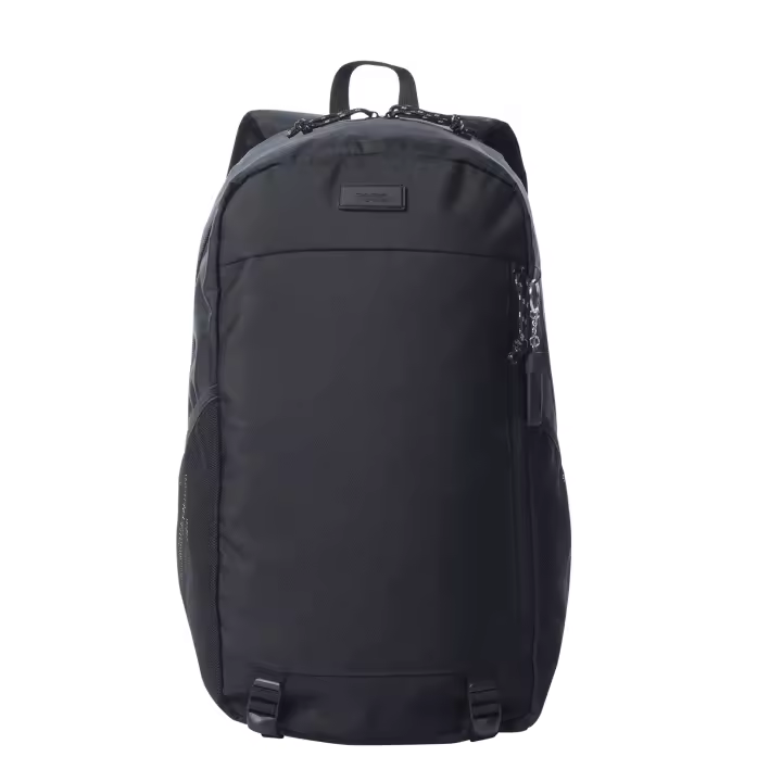 Totto Mochila urbana  Rambo  PC 15  Negro -Material: poliester -Dimensiones: 26 x 49 x 18 cm - 1