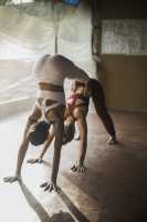 EL Top de Yoga ANOUSHKA de Mujer Resistente y Cómodo - Sujetador Fitness para Entrenamiento de Yoga, Pilates y Zumba - details 1