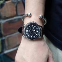 Reloj deportivo hombre Casio MTP-VD300L-1E  45mm correa de cuero  resistente al agua - details 3