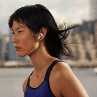 Apple AirPods 3 Auriculares intrauditivos inalámbricos Bluetooth con estuche de carga con cable, impermeabilidad profesional IPX4, reducción activa de ruido y excelente calidad de sonido, batería de larga duración - details 5