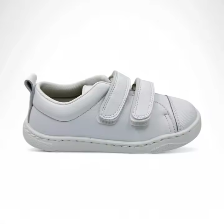 Zapatos marca Zapy para infantil en color blanco - 1