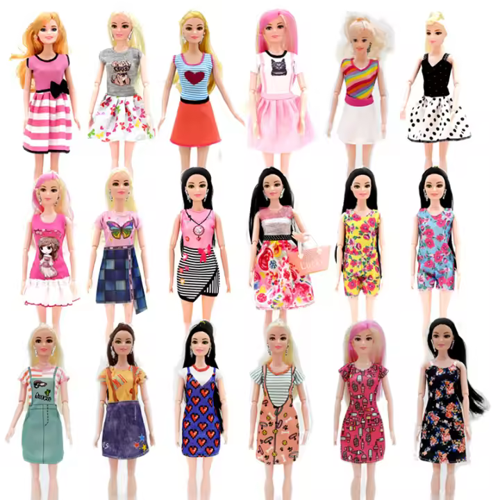 18 prendas de moda, faldas, pantalones, trajes de baño, ropa de muñeca Barbie. - 1