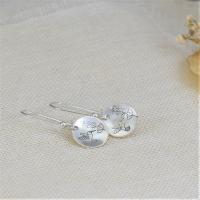 Pendientes Y Collar Vintage De Mariposa Grabada En Color Plata Para Mujer Accesorios De Moda Sencillos Y Populares Para El Día - details 1