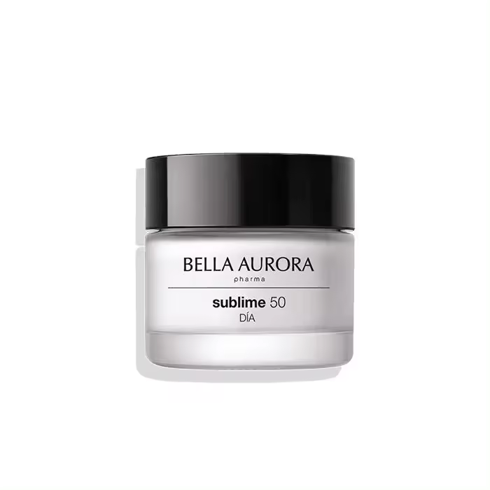 BELLA AURORA - Sublime 50 50 ml, Crema Antiedad +50 de Día, Fortalece la Piel, Mejora la Respuesta Inmune, Atenúa las Manchas Oscuras, Unifica el Tono, Pieles a Partir de 50 Años, Efecto Lifting - 1