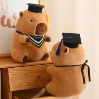 Doctor Hat Capybara De Peluche Muñeco De Peluche Suave Y Cálido Regalo De Graduación De Dibujos Animados Para Adultos Y Niños - details 4