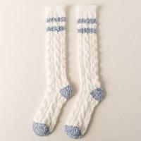 Calcetines De Velours Coral Para Mujer Con Plumas Gruesas Calcetines Térmicos Para Dormir Medio Cilindro Aislantes De Invierno - details 16