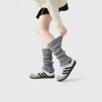 Kave 40CM Calcetines De Punto Para Mujer Estilo Japonés Longitud De Pierna Alto Color Negro Y Blanco Calcetines De Rodilla Alta - details 2