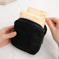 Bolsa de almacenamiento de toallas sanitarias portátil para estudiantes mayores, gran capacidad, servilletas para tías, toallas sanitarias, bolsa pequeña, bolsa menstrual - details 4