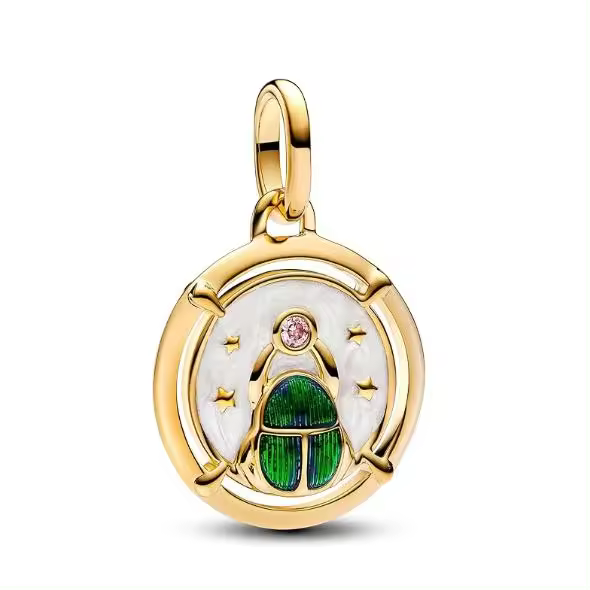 PANDORA Medallón de escarabajo ME, Plata de Legislación con aleación de metal Chapado en oro y circonitas, compatible con Plumas ME y Moments, 763413C01, Talla única, Plata de Lei, Circonita cúbica, viene con Caja original. - 1