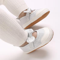 Zapatos De Princesa Plateada Para Bebés Recién Nacidos 0-18M Casual Con Lazo Antideslizante Suela De Tela Bajo El Tobillo PU Decoración De Cinta Para Niñas - details 13
