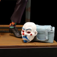Figura De Acción DC Joker Heath Ledger Decoración Para Techo De Coche Estatua Colgante Modelo Coleccionable Regalo Para Adolescentes Y Adultos - details 20
