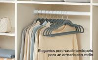 SONGMICS Perchas de Terciopelo, Juego de 50 Piezas, Antideslizantes, Ranuras para Hombros, Barra para Pantalones, Gancho Giratorio 360°, 0,6 cm de Grosor, 43 cm Largo, Gris/Negro Clásico/Rosa Claro/Blanco Clásico - details 0
