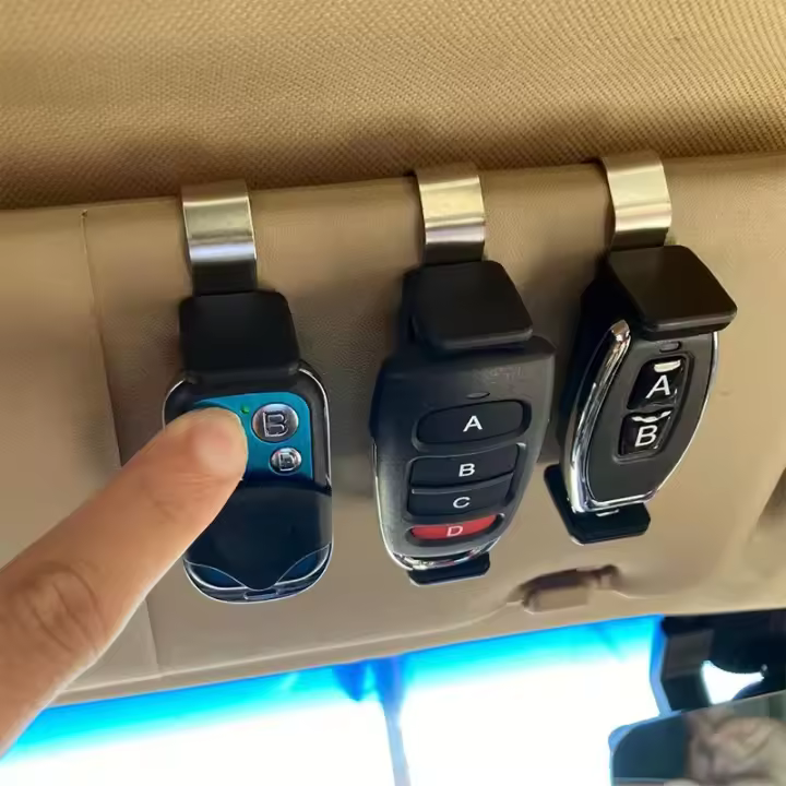 Nuevo Portador De Llave De Coche Clip Para Visera De Sol Control De Puerta De Garage Ajustable Accesorios Para Control Remoto De Garage Abrepuertas - 1