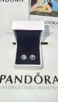 Pandora Pendientes de Botón en Plata de Ley Pearl y Halo Brillante，Incluye Caja Original - details 0