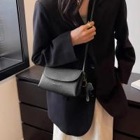 Nueva Bolso De Hombro PU Con Colgante De Elefante Moda Sólida Popular Bandolera Para Mujer Tamaño 20*11*10cm Colores Rosa Negro Beige Caqui - details 9