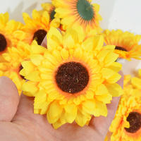 10Pcs Flores Artificiales De Seda Daisy Y Girasol 9CM Para Boda Fiesta Decoración De Hogar DIY Corona De Flores Y Scrapbooking - details 5