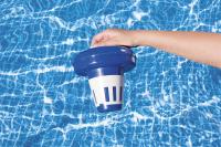 Bestway 58071 - Flowclear Dosificador Dispensador de Cloro Regulable para Piscinas Ajustable Tamaño Grande Medidas: 16.5 x 16.5 x 17.2 CM Admite Tabletas con un Diámetro Máximo de 7,6 cm Fácil y Rápida Apertura y Cierre Repuesto, Recambio - details 4