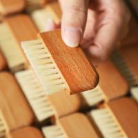 Cepillo De Uñas Mini De Madera De Abeto Natural Con Cerdas De Pelo De Cerdo Herramienta Multifuncional Para Limpieza De Uñas Con Logo Personalizable - details 1
