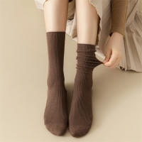 Calcetines De Mujer Estilo Coreano Medio Tubo Color Sólido Casuales Para Otoño E Invierno Calientes Calcetines De Piel - details 0