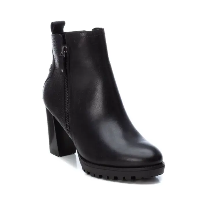 Shoes Botin marca Carmela para mujer en color negro - 1