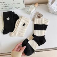Juego De 5 Pares De Calcetines De Mujer Con Estampado De Rayas Negras Y Blancas Estilo Minimalista Bordados Pentagrama Deportivos Algodón Casual Medio Tobillo - details 8