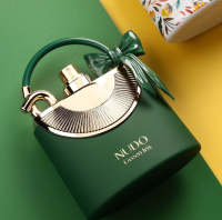 Nudo Green Iris de Fragrance World Eau de Parfum para Mujer Perfume en forma de bolsito Elegante Dubai - 100ml - details 2