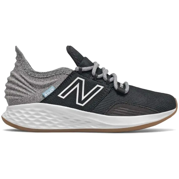 Zapatillas New Balance Roav V1 Future Sport para niños unisex en color negro - 1