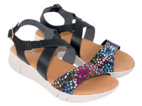 Sandalias Planas Mujer Color: Blanco y Negro Tallas: Marca: Sevillas Modelo: - details 5