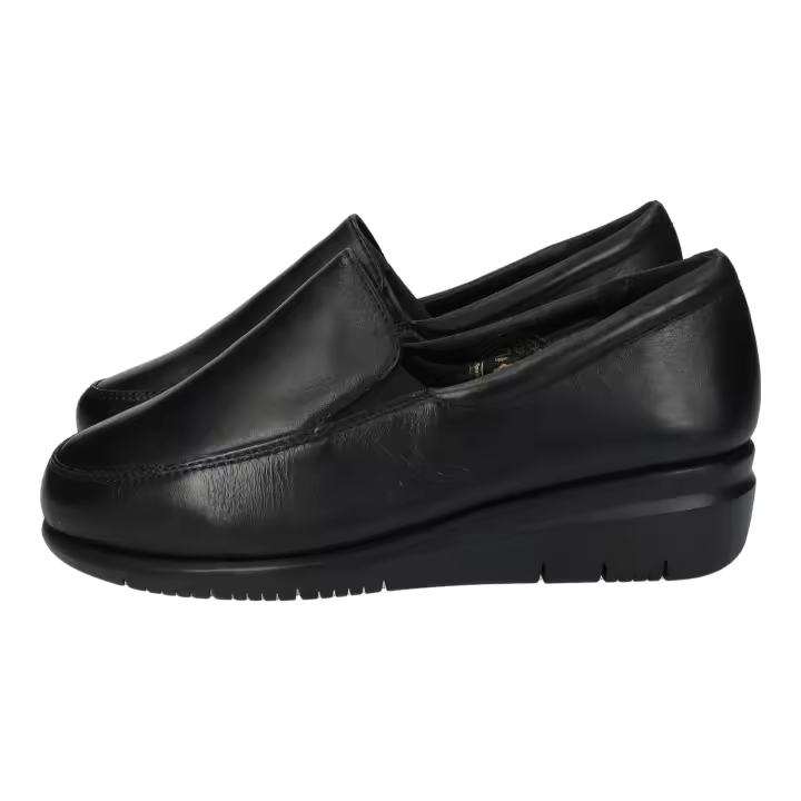 Zapatos Mocasín marca DOCTOR CUTILLAS para mujer en color negro. Mocasines de piel para mujer - Doctor Cutillas, hechos en España, cómodos y elegantes, suela antideslizante - 1