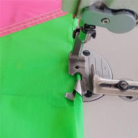 Pie De Costura Curva Para Máquina Industrial Pie De Presión Para Enrollado De Tubo Y Crimpado De Falda De Seda Chiffon Nuevo - details 7