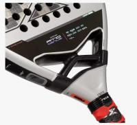 NOX. Pala de pádel Nox AT10 Luxury Genius 18K 2024 - Pala de AGUSTIN TAPIA 2024 - Pala de padel Nox - NOX AT10 GENIUS 18K AGUSTIN TAPIA 2024 - La pala de padel más vendida en 2024.  La pala en forma de lagrima para los jugadores más exigentes. - details 6