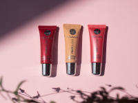 Volumax Fruitgloss Gloss de Labios de Sabor Intenso y Duradero | Óptima Hidratación, Brillo, Confort y Volumen | Sabor Fresa Nata, Fresa Intensa y Canela | Sin Color |  7.5 ml - details 4
