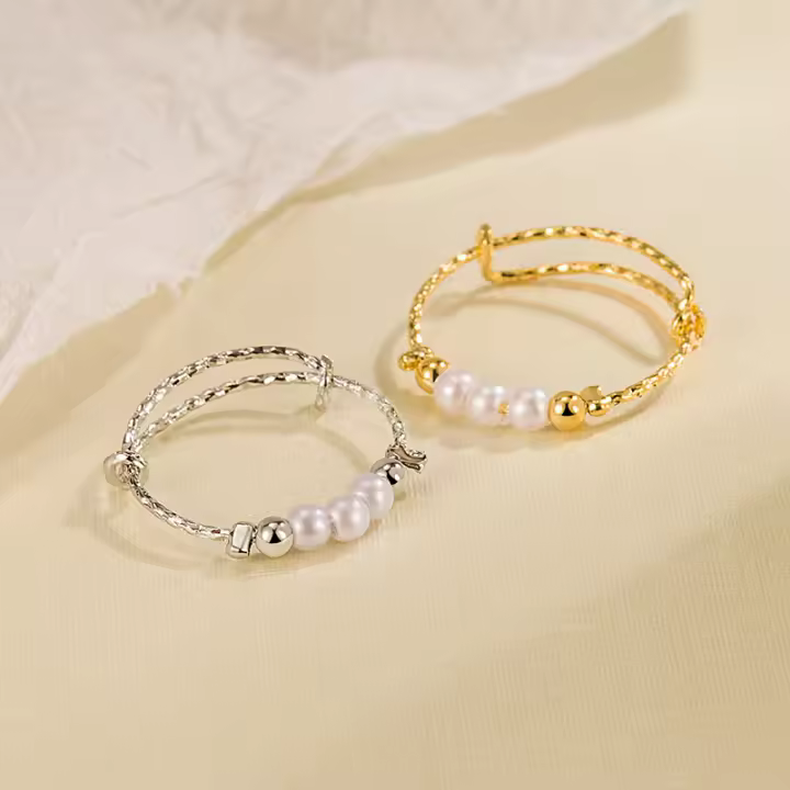 Anillas de Tres Perlas para Mujer, de alta gama, ajustables, con diseño de Nicho, versátiles, para Uso Diario, Perlas de alta gama. - 1