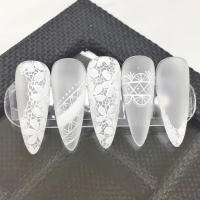 Set De 4 Piezas De Arte De Uñas Con Placas De Estampado De Pétalos Y Encaje Herramientas De Lámina De Imagen Y Brocha De Uñas Material De Acero Inoxidable - details 4