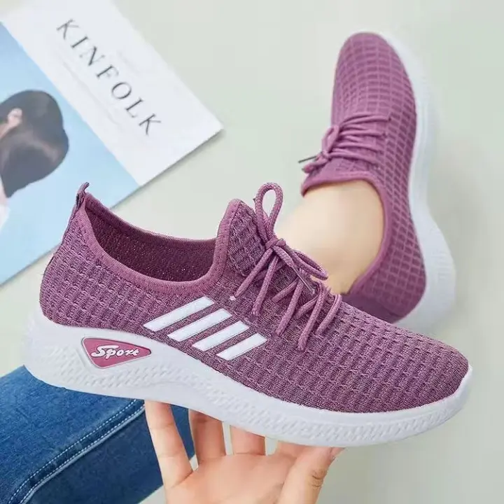 Zapatos de mujer de nuevo estilo, zapatos casuales de suela suave para caminar para madres, calcetines de moda, zapatos deportivos, zapatos individuales para mujeres - 1