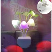 Luz De Noche De Setas LED Con Sensor De Luz Conector EU Y EE.UU. 5V 3 LED Luz De Noche Colorida De Setas Decoración De Ambiente - details 4