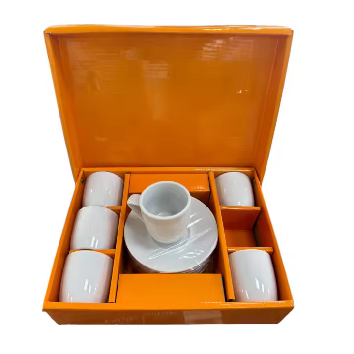 6 TAZAS Y PLATOTILLOS CAFE, MILANO ITALIA - 1