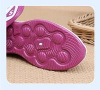 2025 new sports style women's shoes, women's breathable warp knitted women's shoes, lace-up sports shoes Summer breathable soft sole middle-aged and elderly mother shoes - details 6