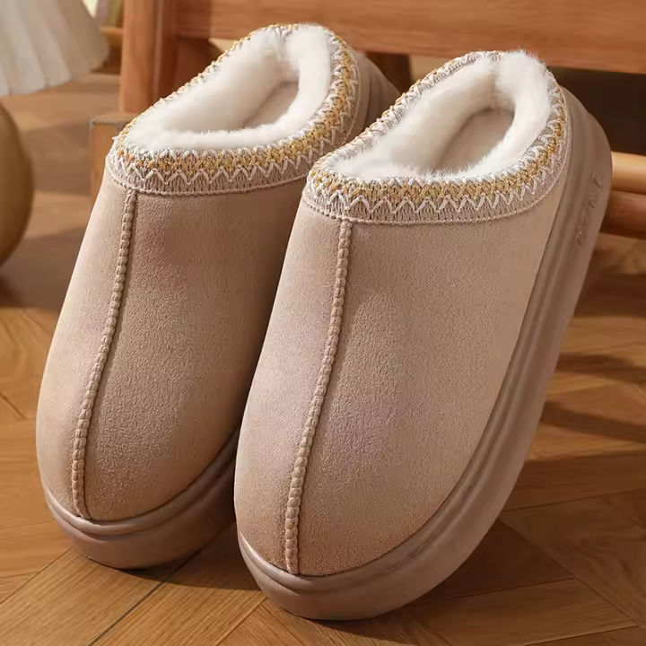 Nuevos Pantuflas De Plataforma De Pelo Fluffy Para Mujer Invierno Calor De Algodón Zapatos De Tela Suave Antideslizante Unisex Para El Hogar - 1