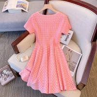 Nuevo Vestido Corto De Verano Para Mujer Estilo Francés Con Cuello En V Manga Corta Ajustado A-Line Con Volúmenes En La Cintura Y Falda Alta - details 2
