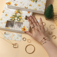 Calendario De Adviento De Joyería 24 Días Regalo Navideño Para Mujeres Y Adolescentes Con Pulseras Collares Aretes Y Anillos - details 3