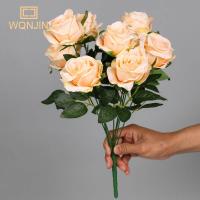 Ramo De Rosas Artificiales En Rosa Y Roja Decoración Para Bodas Y Hogar 9 Cabezas De Flores De Seda Flores Falsas Para Adornos Florales - details 7