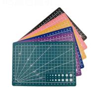 Mesa De Trabajo DIY Engrava Manualmente A3 A4 A5 Tapete De Corte En PVC Para Costura Patchwork Y Artesanía Doble Cara - details 0