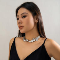 Cuello Alto De Metal Grueso Y Irregular Para Mujer Joyería De Moda Collar Redondo a La Moda Accesorios De Cuello De Tendencia - details 2