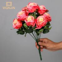 Ramo De Rosas Artificiales En Rosa Y Roja Decoración Para Bodas Y Hogar 9 Cabezas De Flores De Seda Flores Falsas Para Adornos Florales - details 4