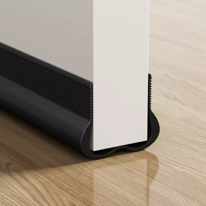 Nueva Tira De Sellado Para Puerta En PVC Flexible Antipolvo Y Aislante De Ventanas Tapa De Bajo Puerta Para Protección Contra El Viento Y Calor - 1